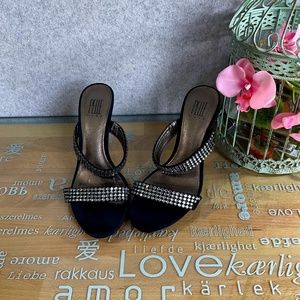 Pelle Moda Slip-on Rhinestone 8.5 Heels